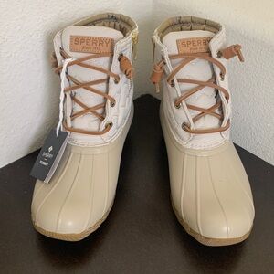 Sperry Women's Ankle Boots in Cream and Tan